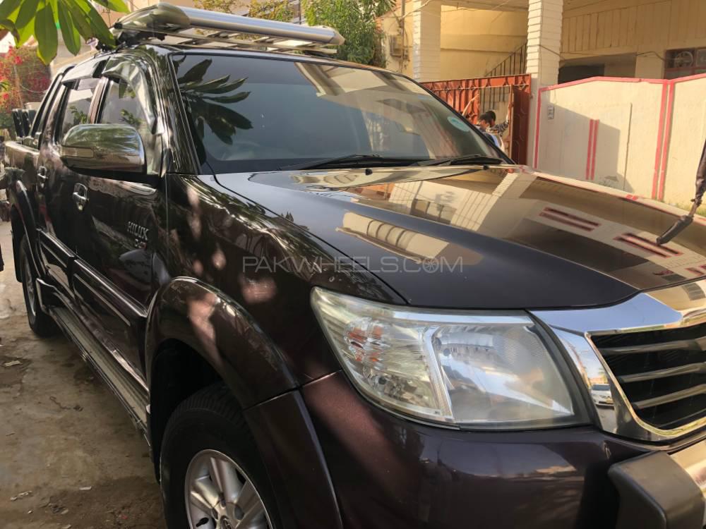 Toyota Hilux 2012 for Sale in Karachi Toyota Hilux 2012 for Sale in Karachi Image-3