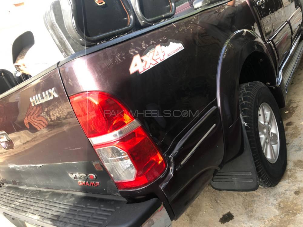 Toyota Hilux 2012 for Sale in Karachi Toyota Hilux 2012 for Sale in Karachi Image-9