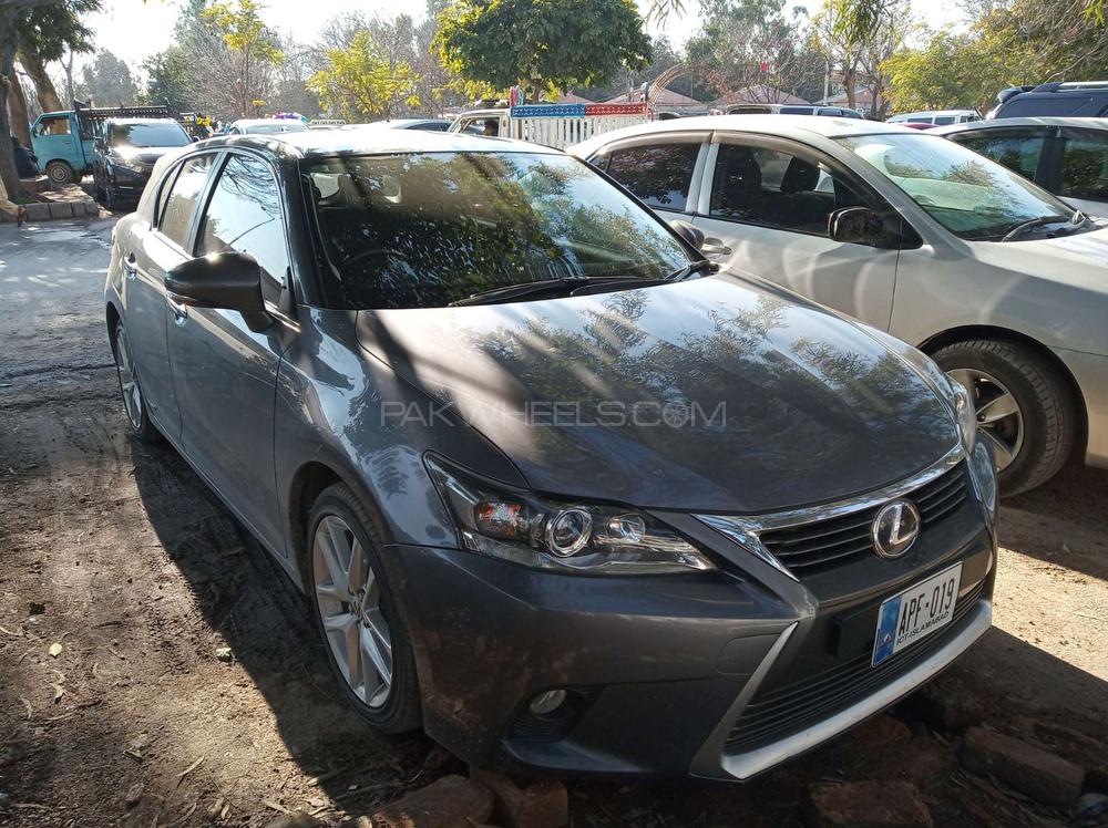 Lexus Ct200h F Sport 2017 For In Abad Pakwheels Lexus Ct200h F Sport 2017