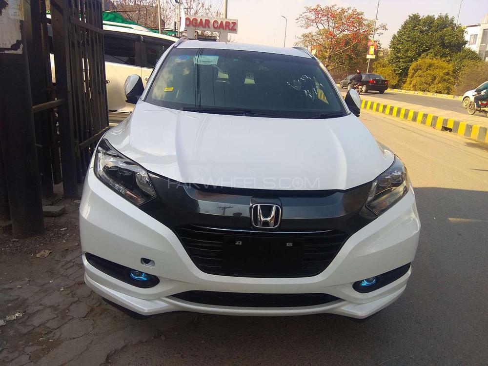 Honda Vezel 2015 for Sale in Lahore Image-1