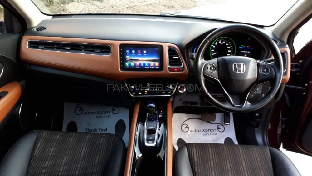 Honda Vezel 2015 for Sale in Lahore Honda Vezel 2015 for Sale in Lahore Image-10
