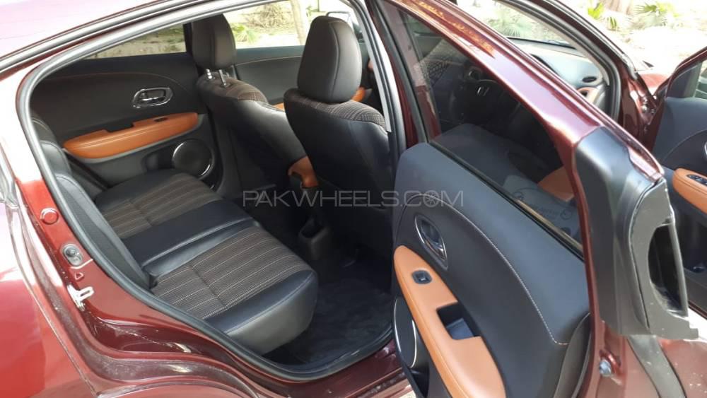 Honda Vezel 2015 for Sale in Lahore Honda Vezel 2015 for Sale in Lahore Image-14