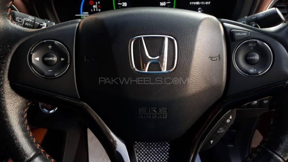 Honda Vezel 2015 for Sale in Lahore Honda Vezel 2015 for Sale in Lahore Image-19