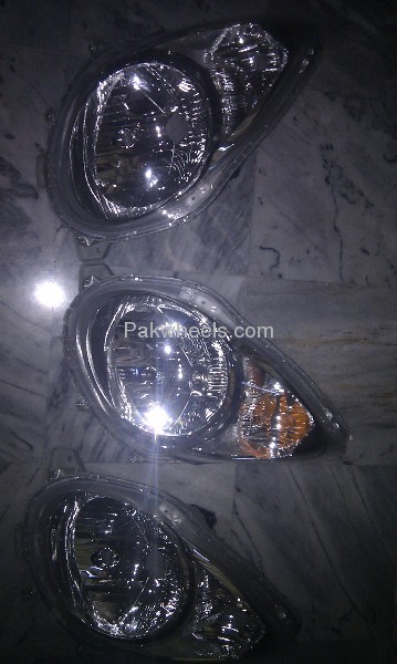 Japanese cars headlights / parts for sale Image-1