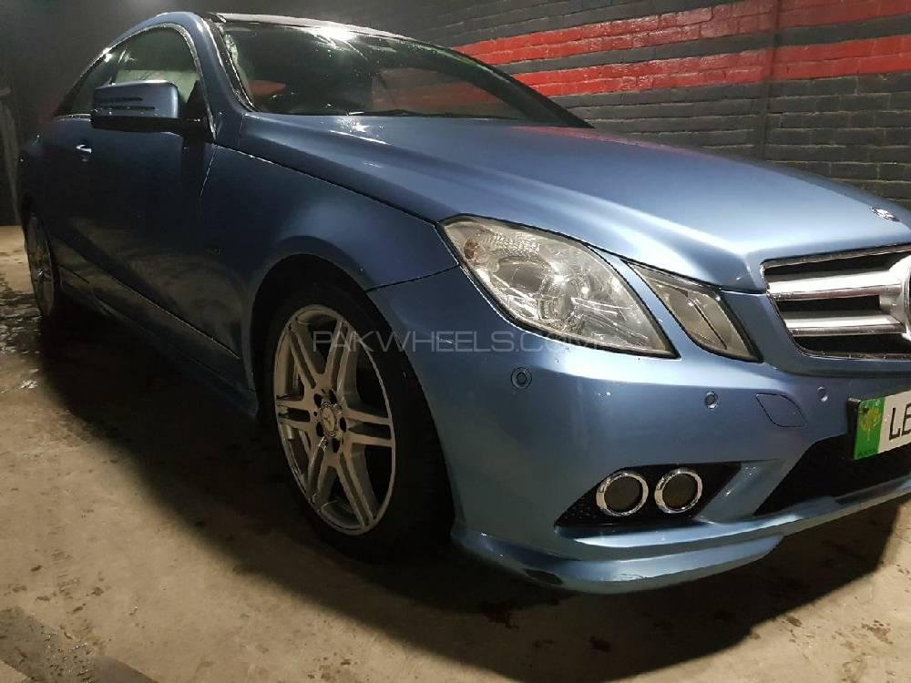 Mercedes Benz E Class Coupe 2010 for Sale in Lahore Image-1