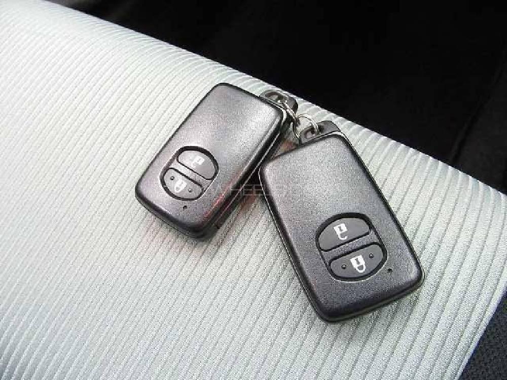 Toyota Aqua/prius/vitz/axio new remote keys available Image-1