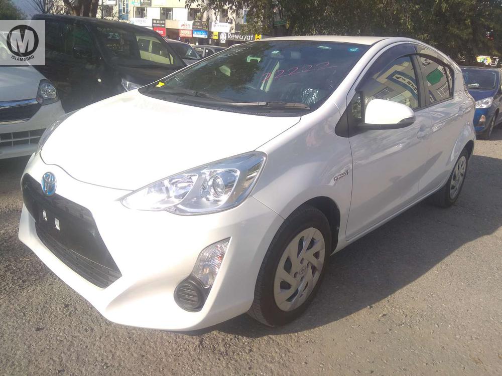 Toyota Aqua 2016 for Sale in Islamabad Image-1