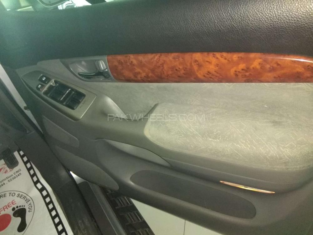 Toyota Prado 2003 for Sale in Peshawar Toyota Prado 2003 for Sale in Peshawar Image-7