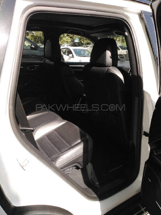 پورشے کائین 2012 for Sale in اسلام آباد پورشے کائین 2012 for Sale in اسلام آباد Image-8