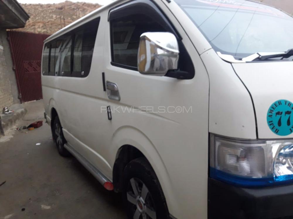 Toyota Hiace 2006 for Sale in Quetta Toyota Hiace 2006 for Sale in Quetta Image-2