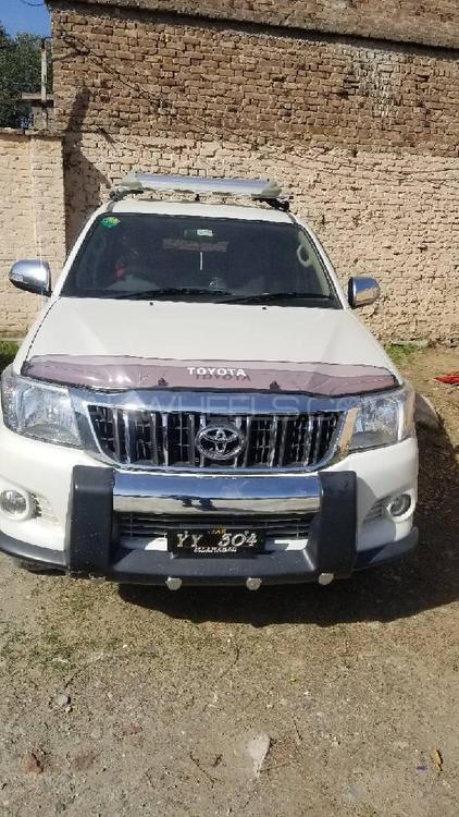 Toyota Hilux 2013 for Sale in Swat Image-1