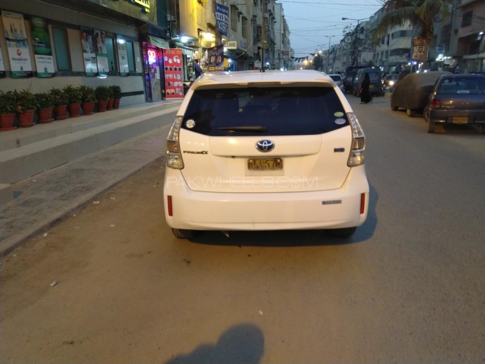 Toyota Alphard Hybrid 2012 for Sale in Karachi Image-1