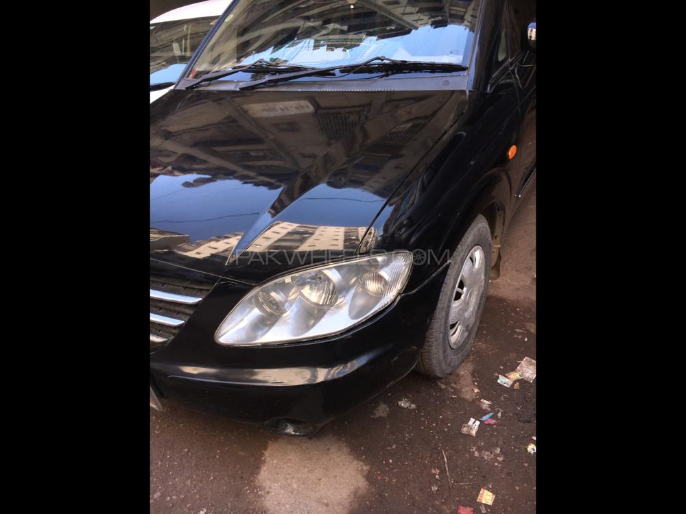 SsangYong Stavic 2005 for Sale in Karachi SsangYong Stavic 2005 for Sale in Karachi Image-2
