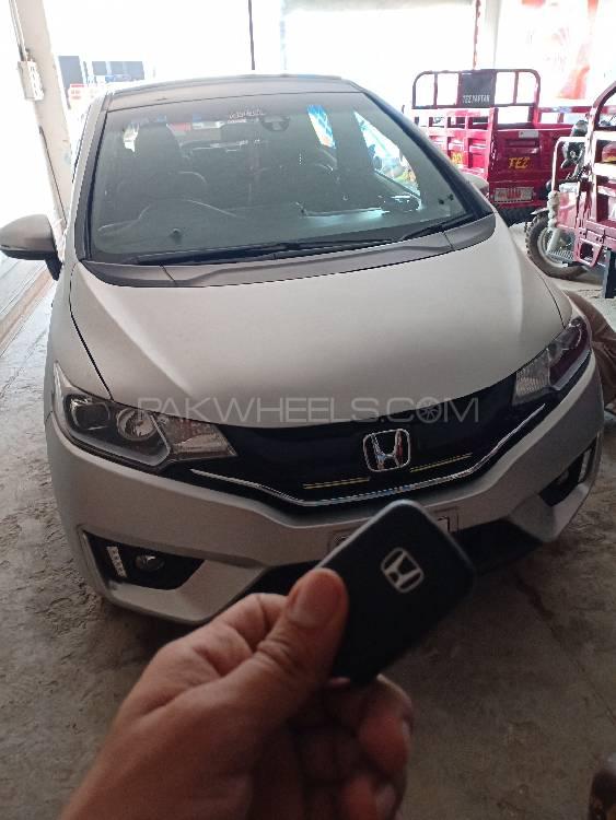Honda Fit 2016 for Sale in Rahim Yar Khan Image-1