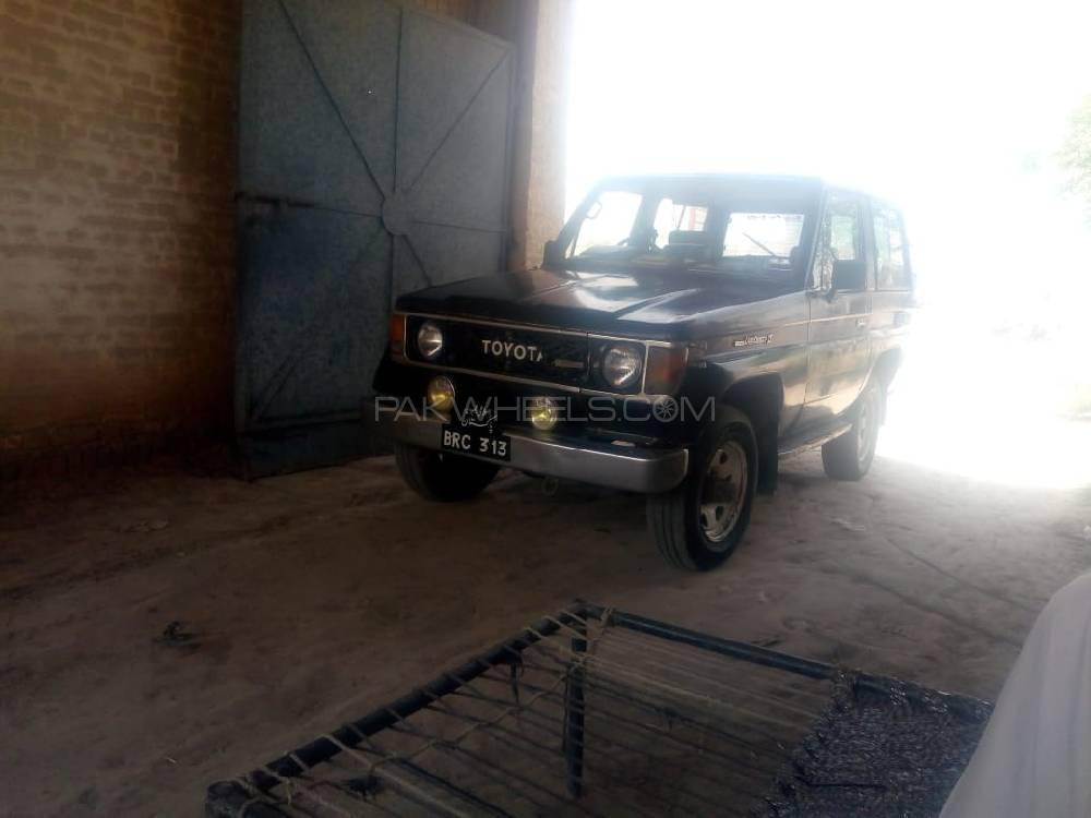 Toyota Land Cruiser 1988 for Sale in Khanewal Toyota Land Cruiser 1988 for Sale in Khanewal Image-9