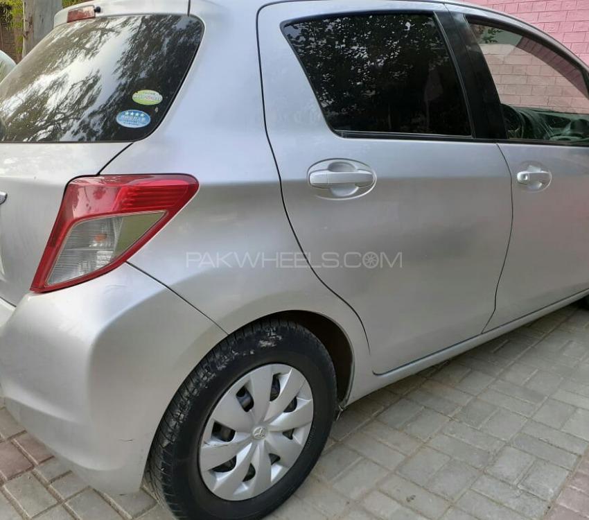 Toyota Vitz 2011 for Sale in D.G.Khan Toyota Vitz 2011 for Sale in D.G.Khan Image-19