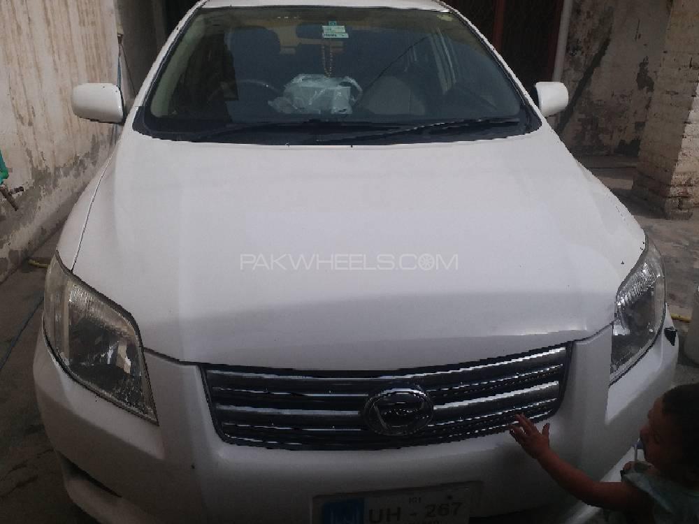 Toyota Corolla Axio 2006 for Sale in Peshawar Image-1