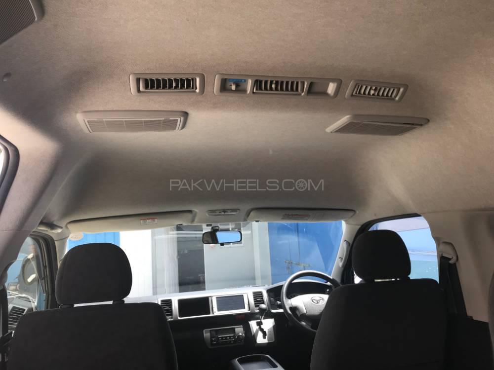 Toyota Hiace 2014 for Sale in Karachi Toyota Hiace 2014 for Sale in Karachi Image-10