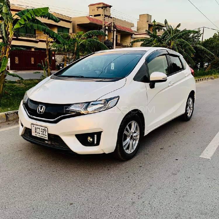 Honda Fit 2013 for Sale in Lahore Image-1