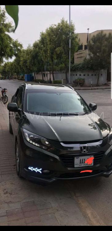 Honda Vezel 2013 for Sale in Islamabad Image-1