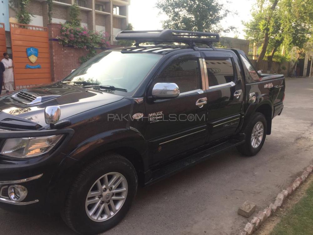 Toyota Hilux 2012 for Sale in Lahore Toyota Hilux 2012 for Sale in Lahore Image-2