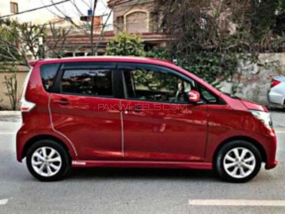 Nissan Dayz Highway Star 2016 for Sale in Lahore Nissan Dayz Highway Star 2016 for Sale in Lahore Image-6