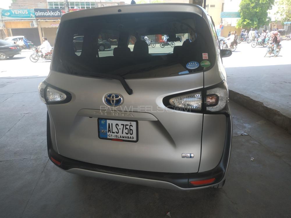 Toyota Sienta 2015 for Sale in Multan Toyota Sienta 2015 for Sale in Multan Image-3