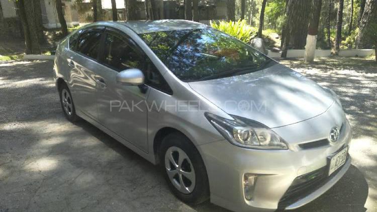 Toyota Prius 2013 for Sale in Mansehra Image-1