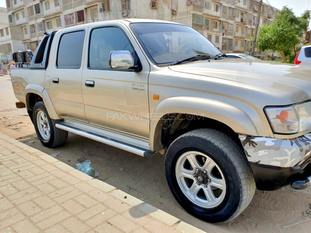 Toyota Hilux 2000 for Sale in Karachi Toyota Hilux 2000 for Sale in Karachi Image-4