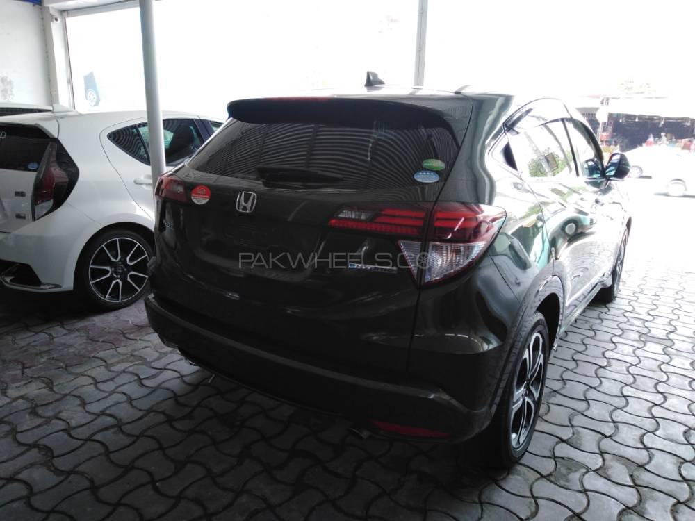 Honda Vezel 2014 for Sale in Multan Honda Vezel 2014 for Sale in Multan Image-11