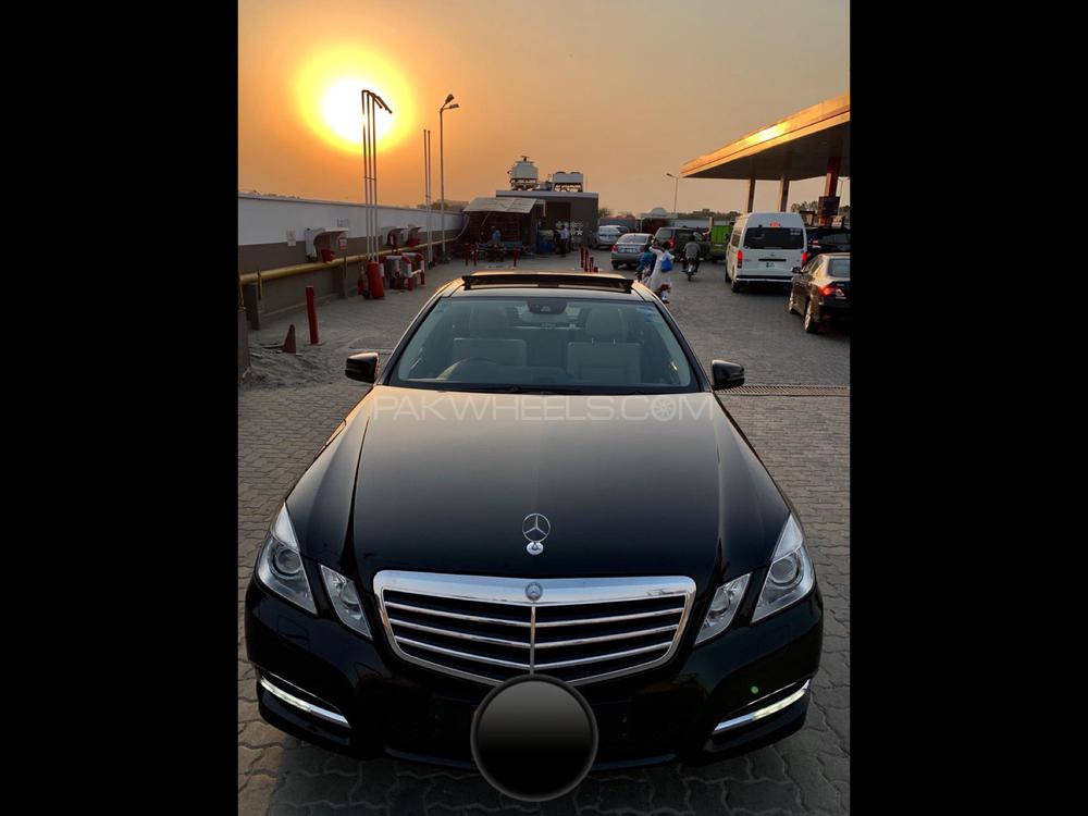 Mercedes Benz E Class 2012 for Sale in Lahore Image-1