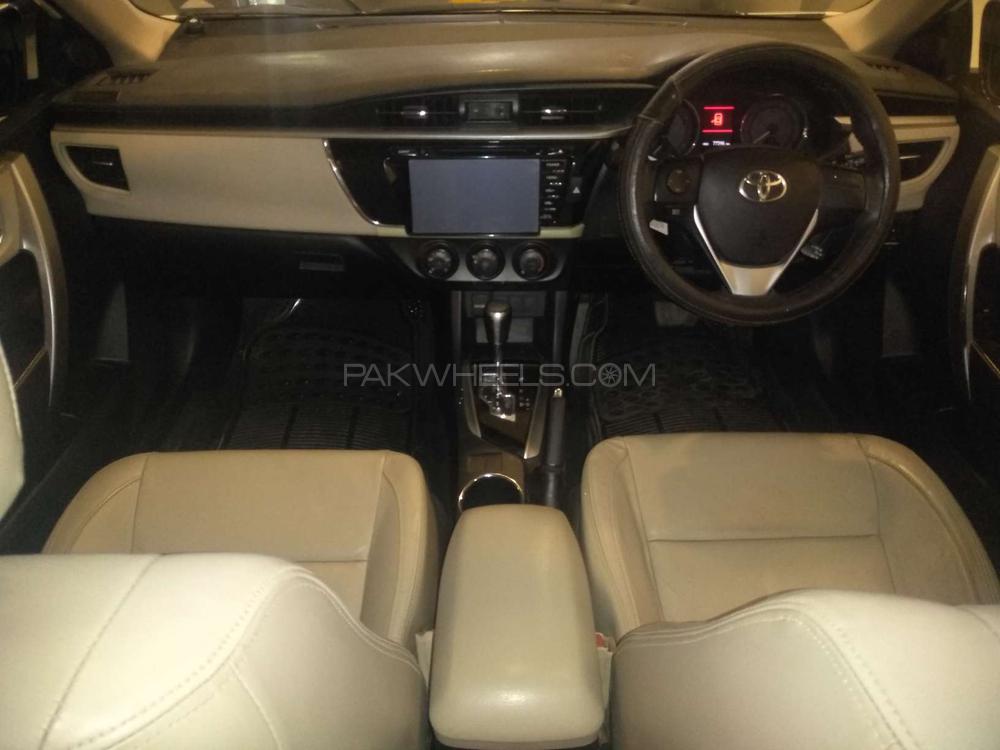 Toyota Corolla 2014 for Sale in Karachi Toyota Corolla 2014 for Sale in Karachi Image-9