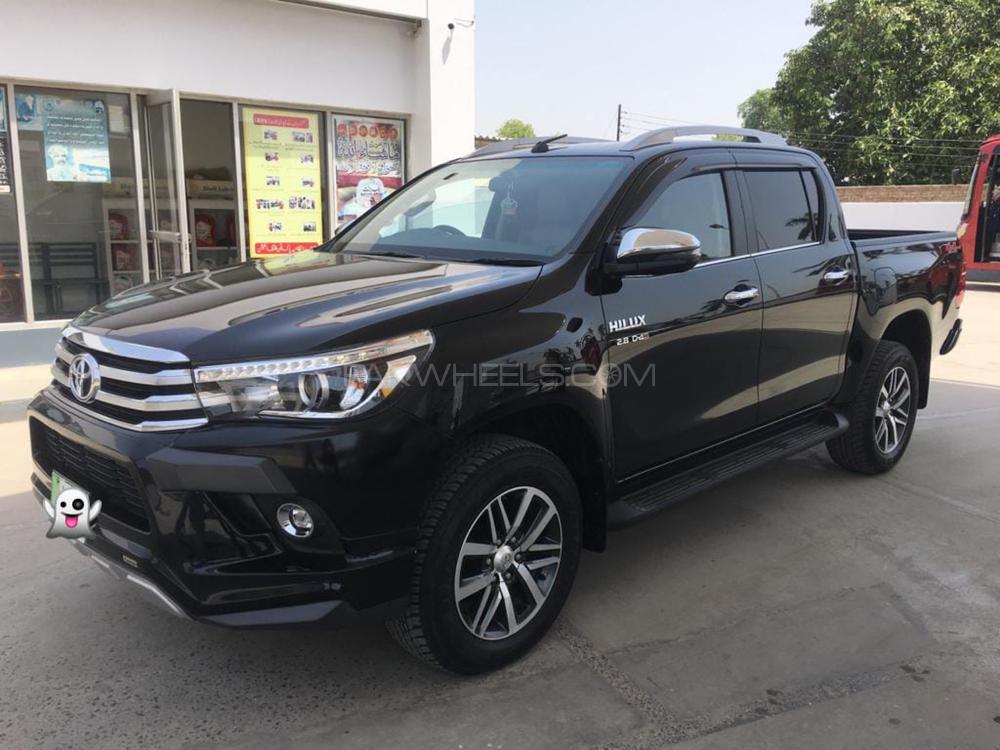 Toyota Hilux 2018 for Sale in Lahore Toyota Hilux 2018 for Sale in Lahore Image-3