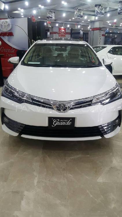 Toyota Corolla 2019 for Sale in Karachi Image-1