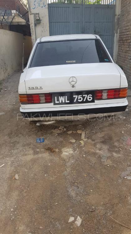 Mercedes Benz E Class 1988 for Sale in Taxila Image-1