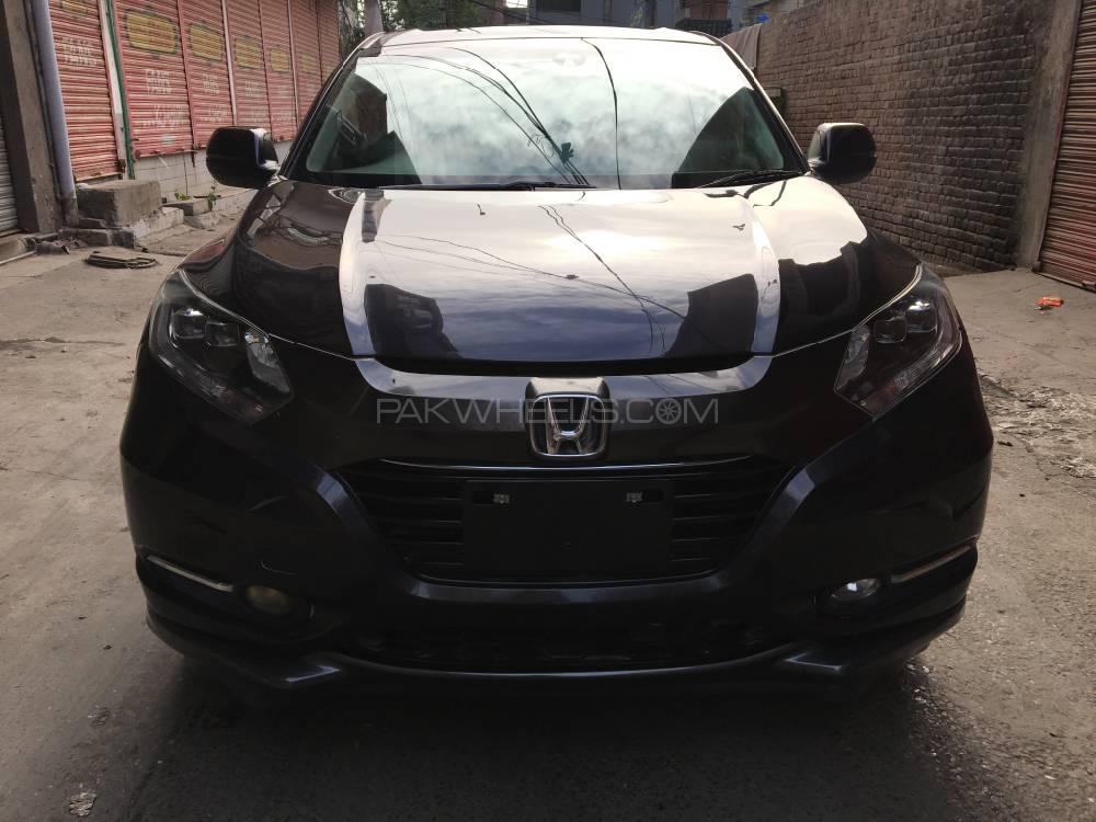 Honda Vezel 2016 for Sale in Lahore Honda Vezel 2016 for Sale in Lahore Image-12