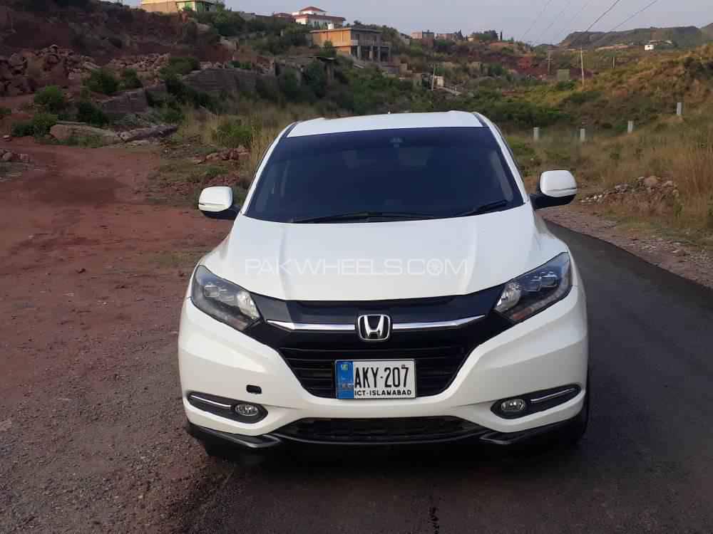Honda Vezel 2013 for Sale in Islamabad Image-1