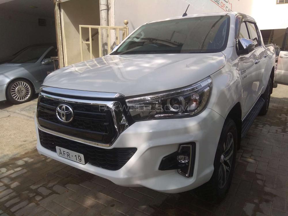 Toyota Hilux 2018 for Sale in Karachi Toyota Hilux 2018 for Sale in Karachi Image-3