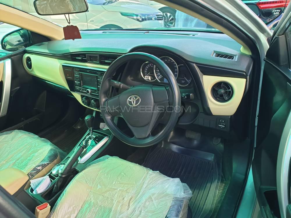 Toyota Corolla 2017 for Sale in Lahore Toyota Corolla 2017 for Sale in Lahore Image-5
