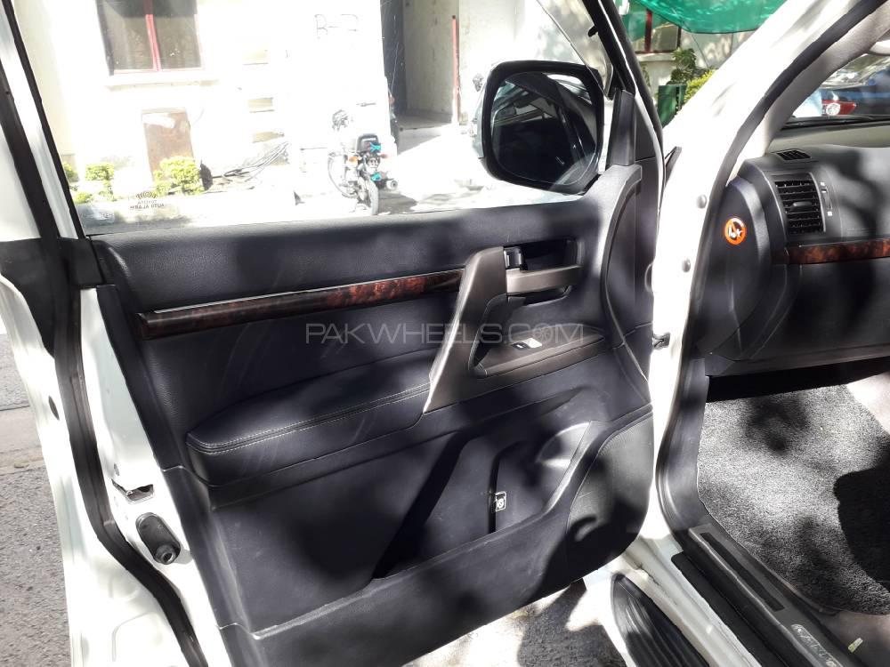 Toyota Land Cruiser 2010 for Sale in Islamabad Toyota Land Cruiser 2010 for Sale in Islamabad Image-13