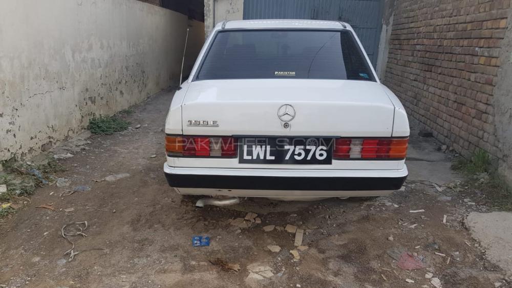 Mercedes Benz D Series 1988 for Sale in Taxila Mercedes Benz D Series 1988 for Sale in Taxila Image-5