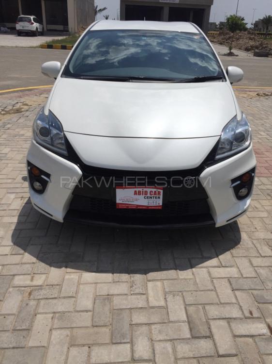 ٹویوٹا پریوس 2015 for Sale in گجرانوالہ ٹویوٹا پریوس 2015 for Sale in گجرانوالہ Image-4