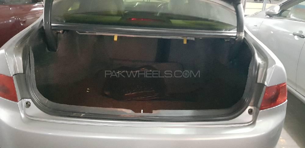 Honda Accord 2004 for Sale in Lahore Honda Accord 2004 for Sale in Lahore Image-16