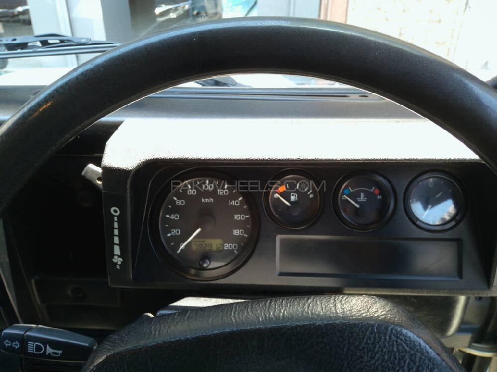 Land Rover Defender 2006 for Sale in Islamabad Land Rover Defender 2006 for Sale in Islamabad Image-13