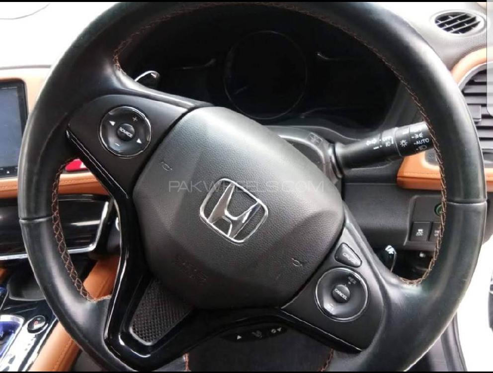 Honda Vezel 2015 for Sale in Kharian Honda Vezel 2015 for Sale in Kharian Image-8