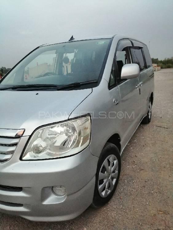 Toyota Noah 2003 for Sale in Islamabad Image-1
