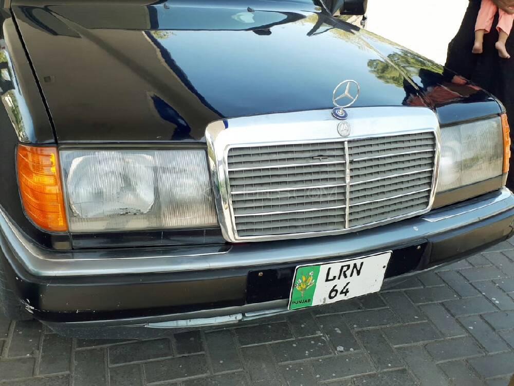 Mercedes Benz E Class 1990 for Sale in Lahore Mercedes Benz E Class 1990 for Sale in Lahore Image-14