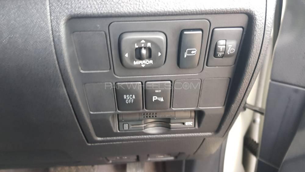 Toyota Land Cruiser 2011 for Sale in Islamabad Toyota Land Cruiser 2011 for Sale in Islamabad Image-14