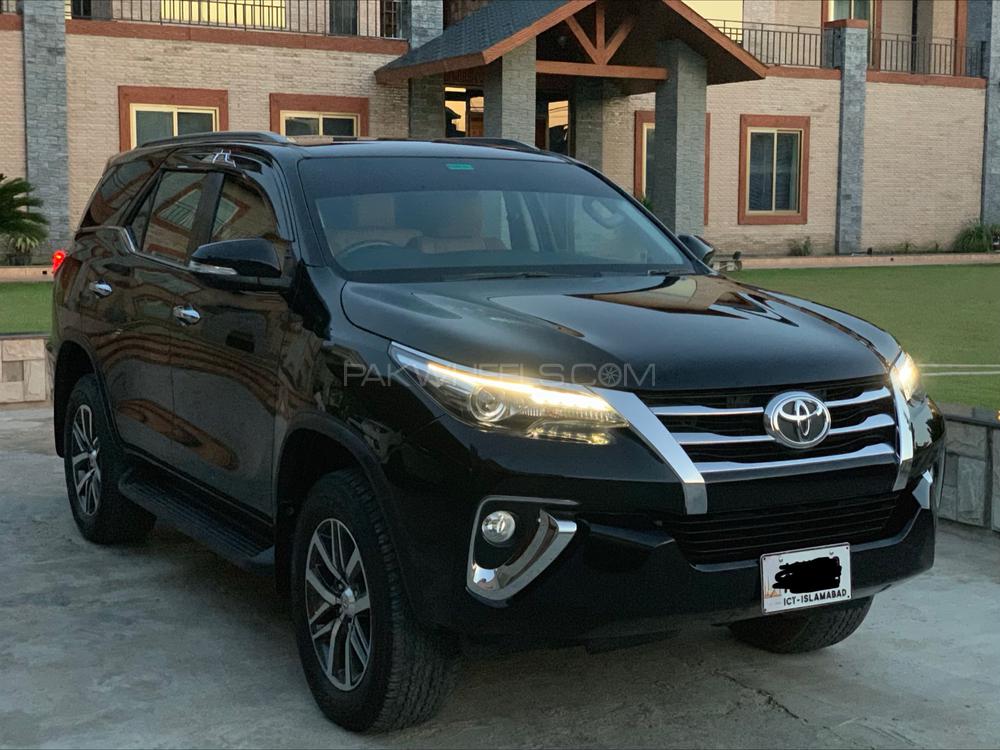 Toyota Fortuner 2018 for Sale in Gujrat Image-1