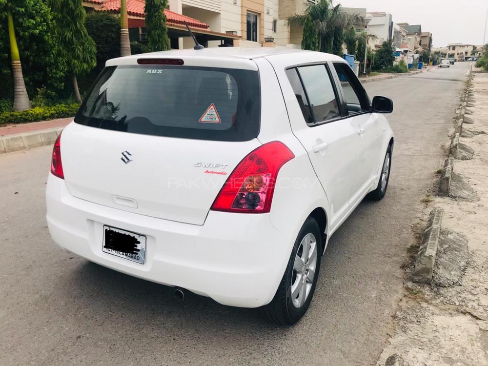 Suzuki Swift 2015 for Sale in Islamabad Image-1